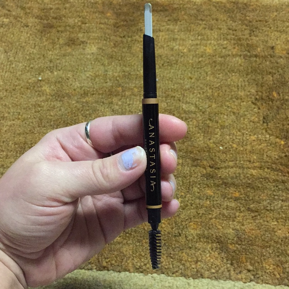 🖤ANASTASIA  BEVERLY HILLS BROW DEFINER🖤